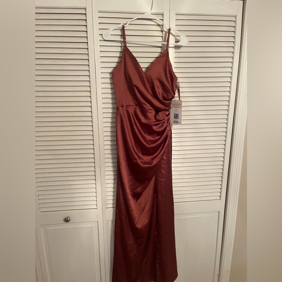 Revelry Rory Dress in Cinnamon Rose Satin Size 6 PETITE Maxi (NWT) - Picture 2 of 4